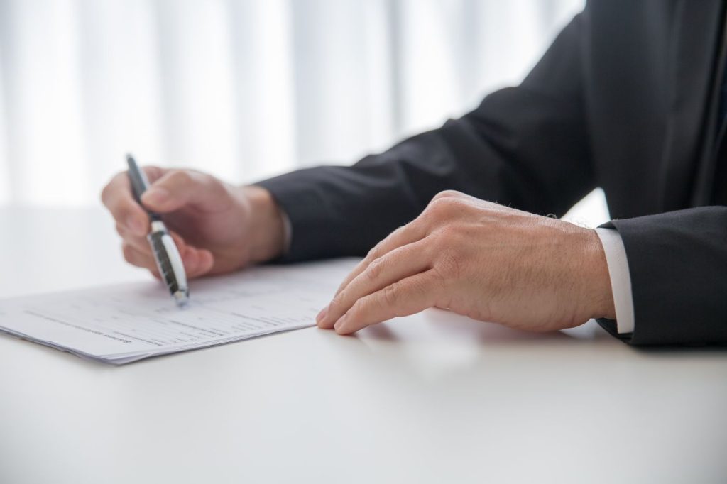 Clôturer un compte bancaire professionnel : le guide complet